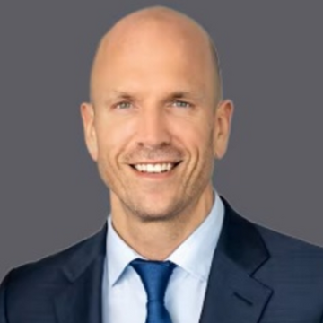Giles Platford headshot