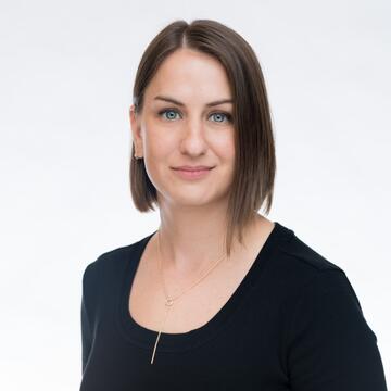 Dr Sarah Hein Headshot